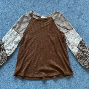 Hayden Los Angeles Women's Brown Long Sleeve Sweater Size Small